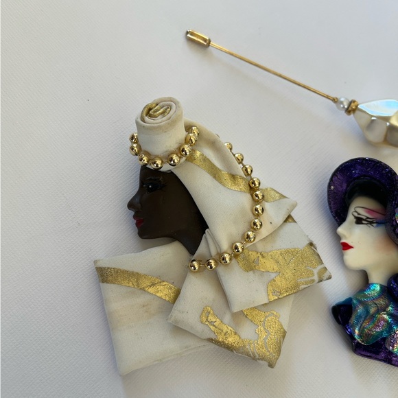 Vintage 80s lot of fancy lady Brooch Set Gold silver Black, Purple blue - Picture 4 of 8